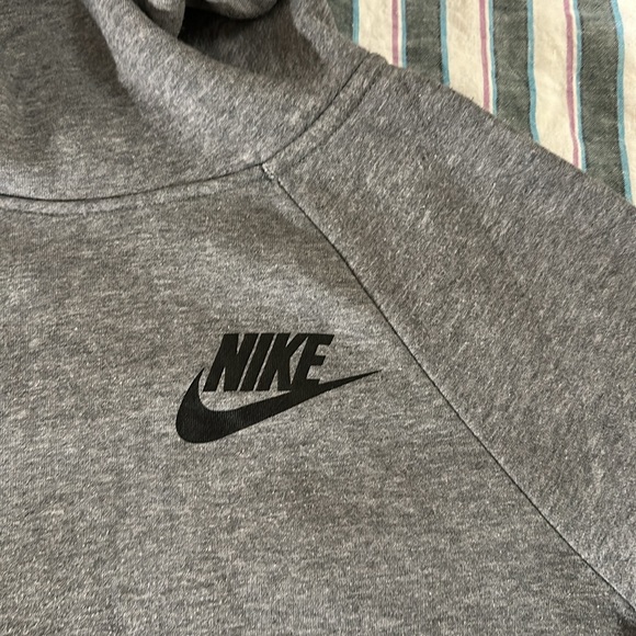Women’s Nike Funnel-Neck Hoodie | Grey | Size XS 🩶🖤🩶 - Picture 2 of 10